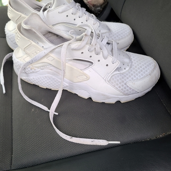 SOLD!! Nike Air Huarache size 9.5 - Picture 5 of 8